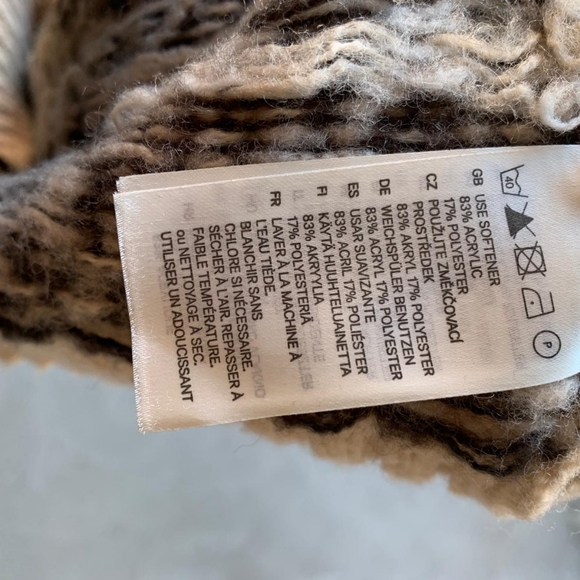 H&M Crewneck Wool-Like Christmas Sweater - Size 2 - Picture 7 of 7